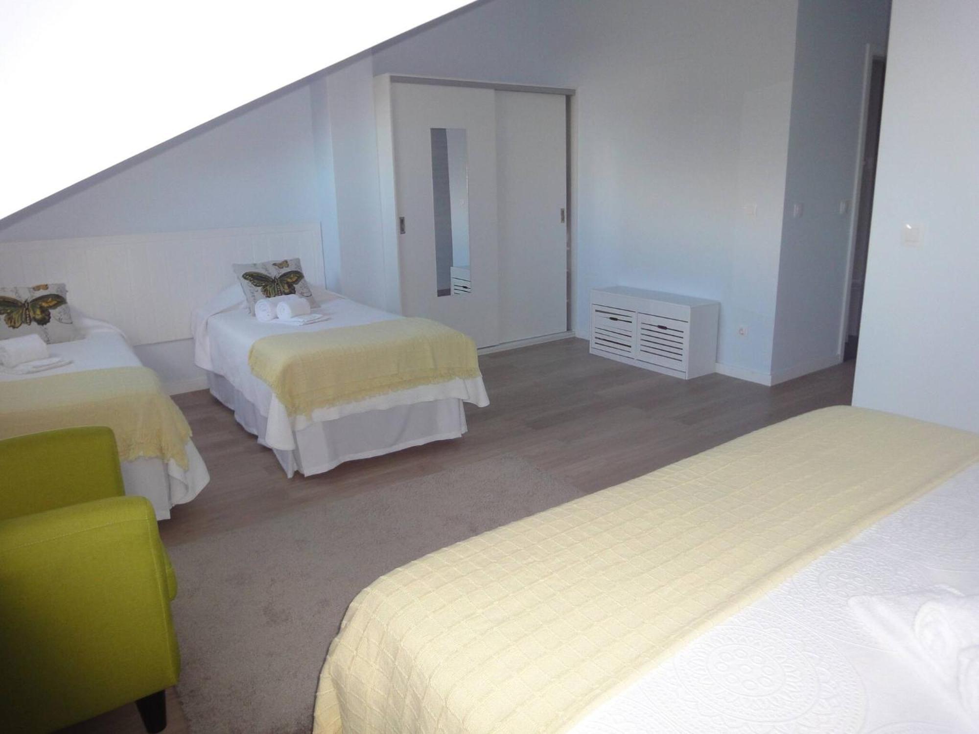 Apartamentos Almeida Garrett Ponta Delgada Esterno foto